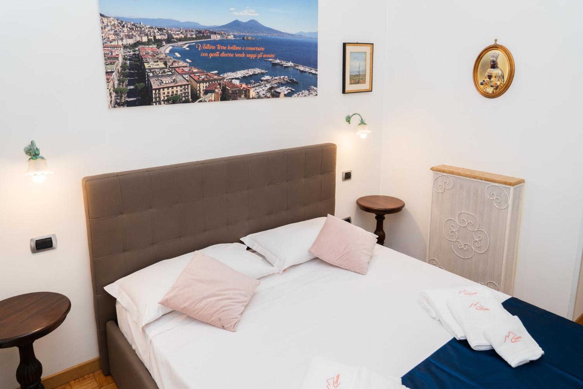Suite Cervantes เนเปิลส์ ภายนอก รูปภาพ
