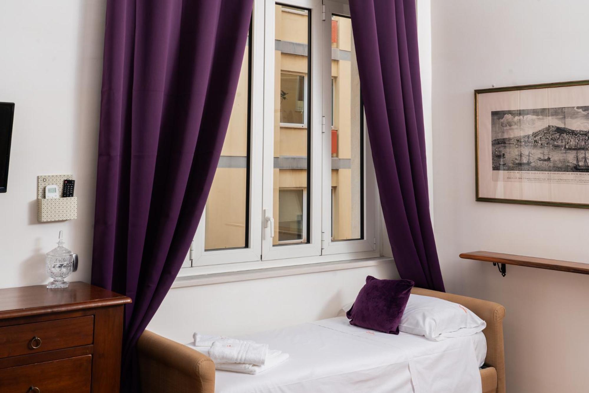 Suite Cervantes เนเปิลส์ ภายนอก รูปภาพ