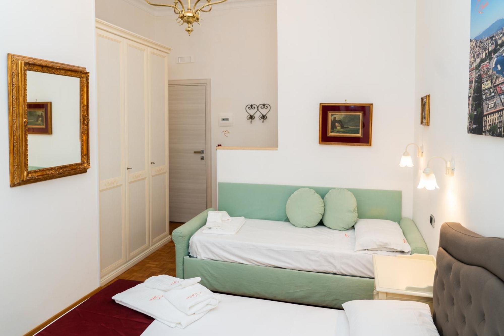 Suite Cervantes เนเปิลส์ ภายนอก รูปภาพ