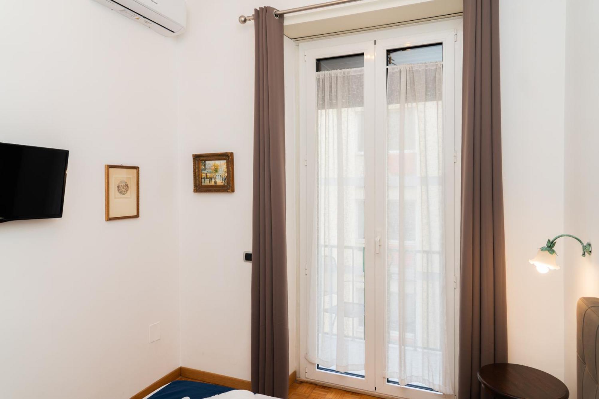Suite Cervantes เนเปิลส์ ภายนอก รูปภาพ