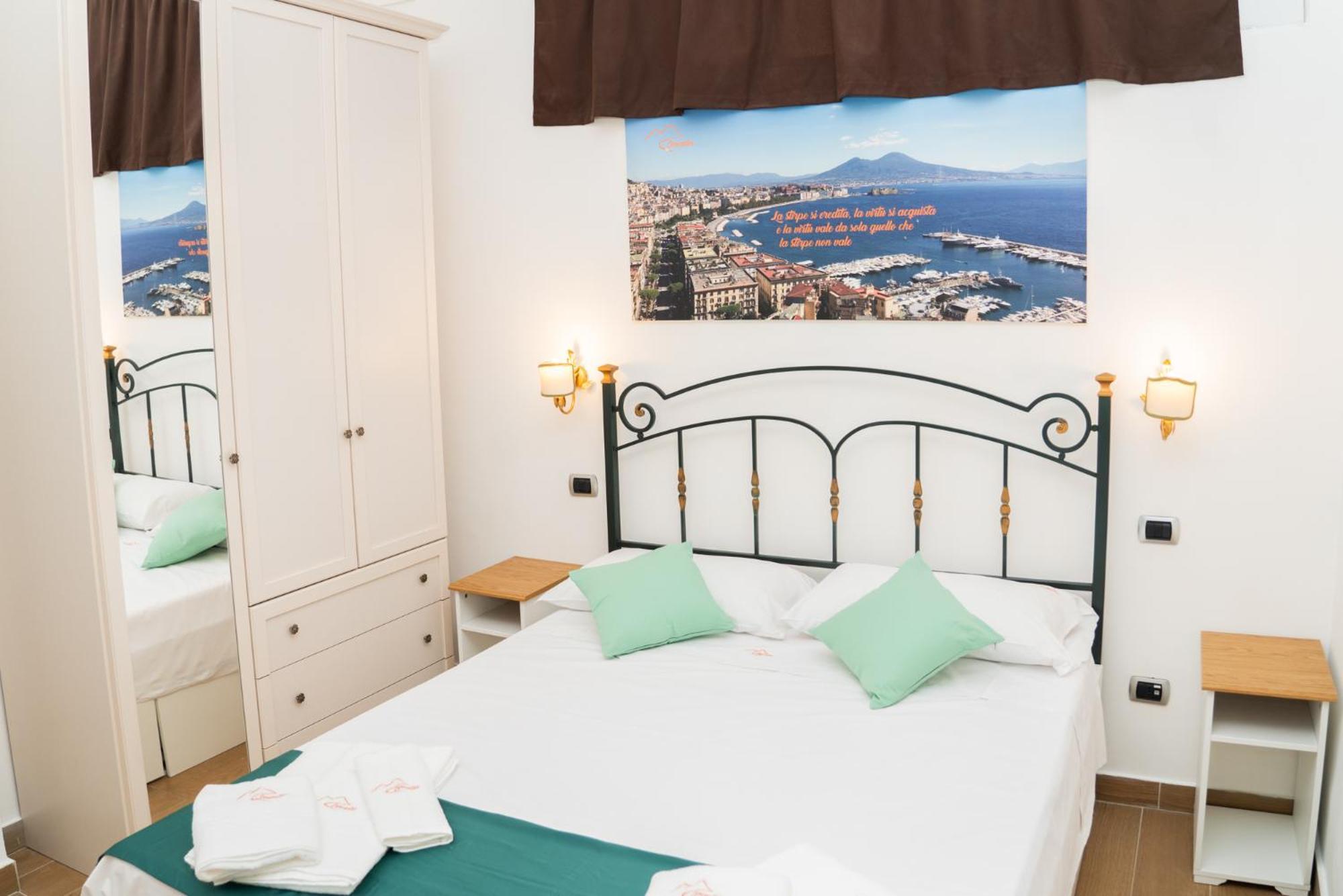 Suite Cervantes เนเปิลส์ ภายนอก รูปภาพ